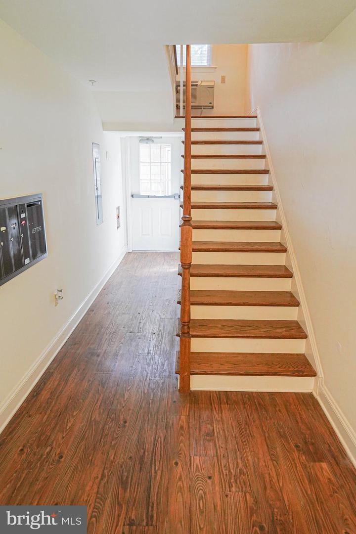 800 Travers St #6 Property Photo 27