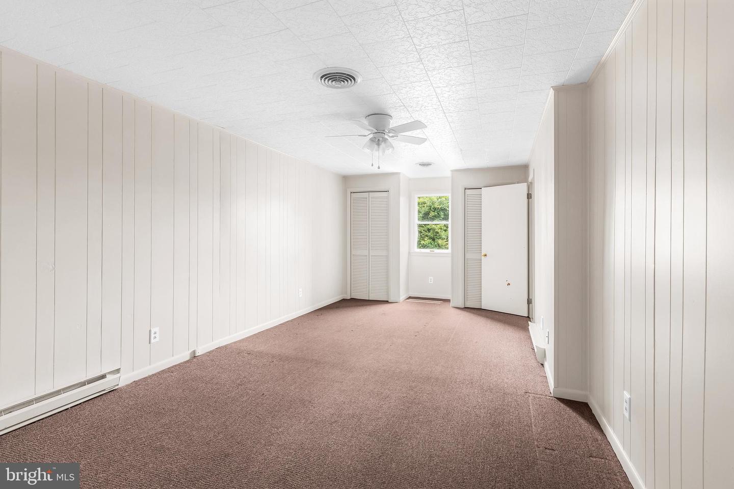 1003 Roslyn Ave Property Photo 13