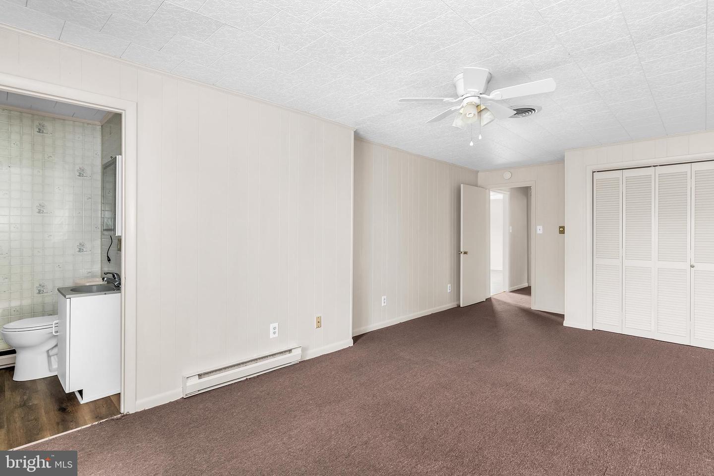 1003 Roslyn Ave Property Photo 14