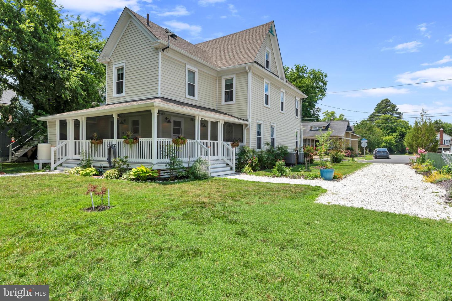 1109 Locust St Property Photo 1
