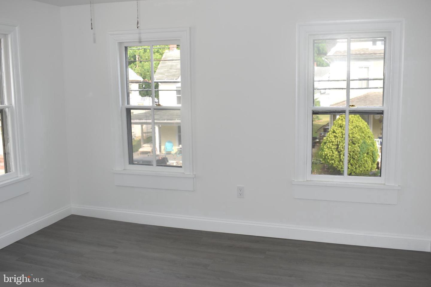 207 Willis St Property Photo 23