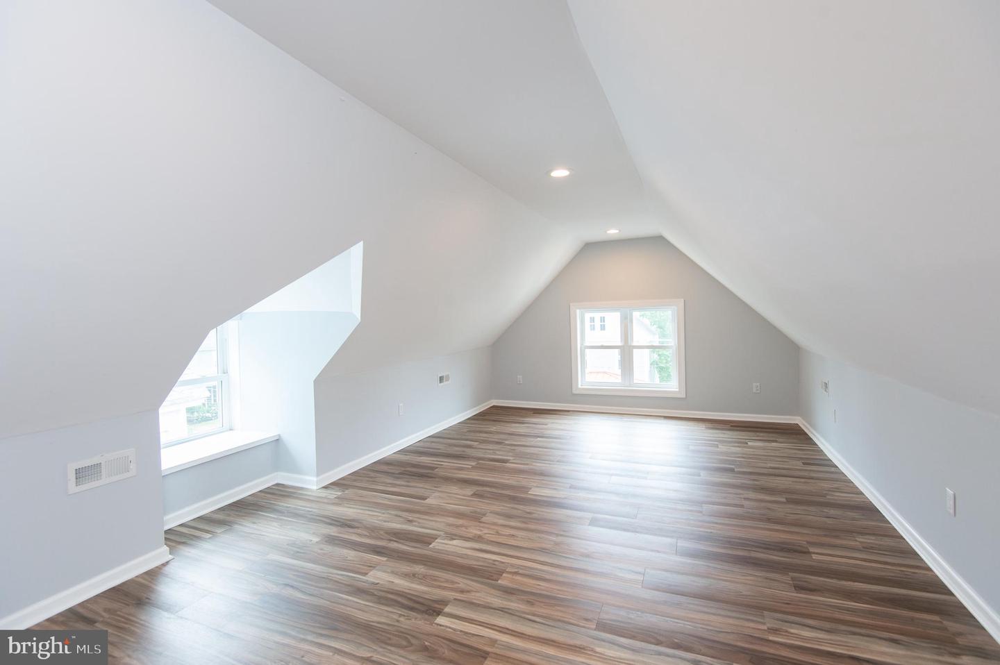 109 Willis St Property Photo 25