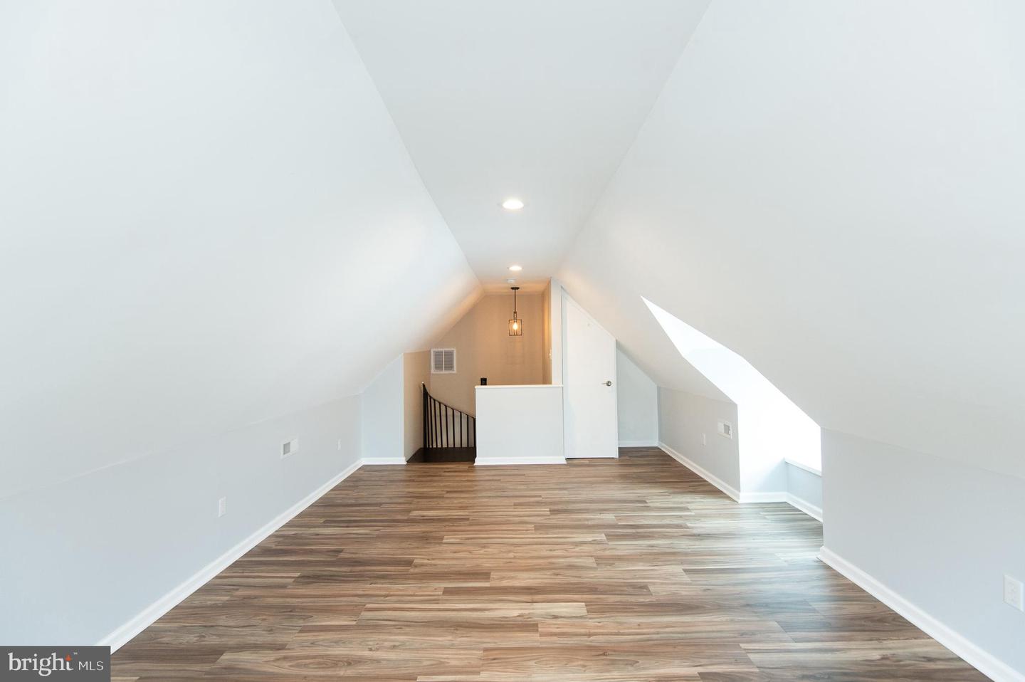 109 Willis St Property Photo 27