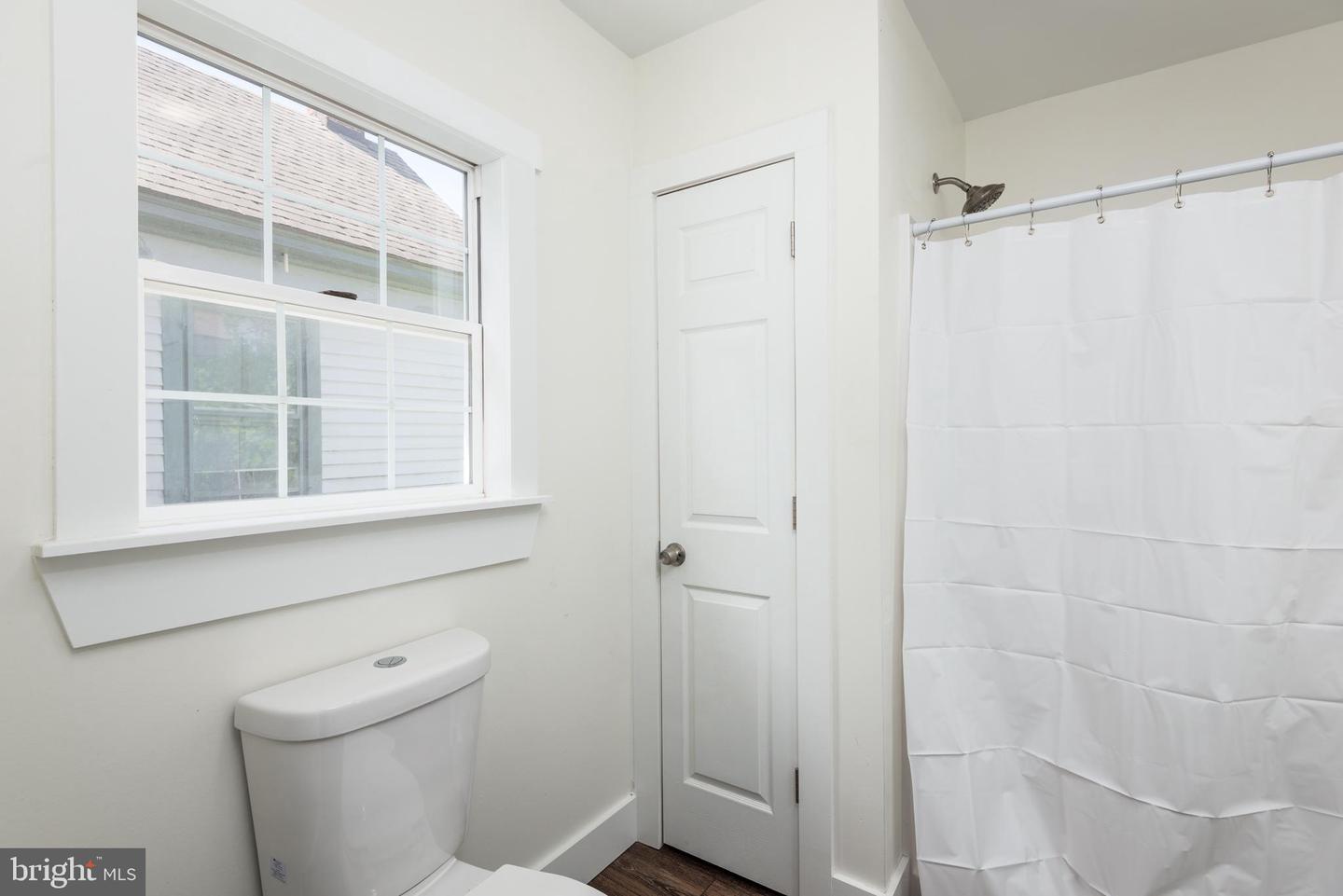 219 Willis St Property Photo 16