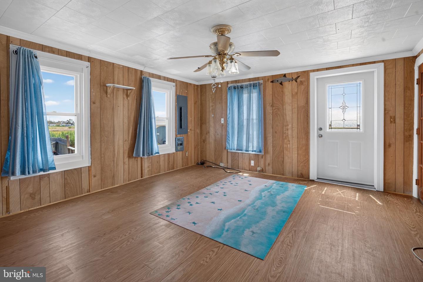 1511 Crocheron Rd Property Photo 11
