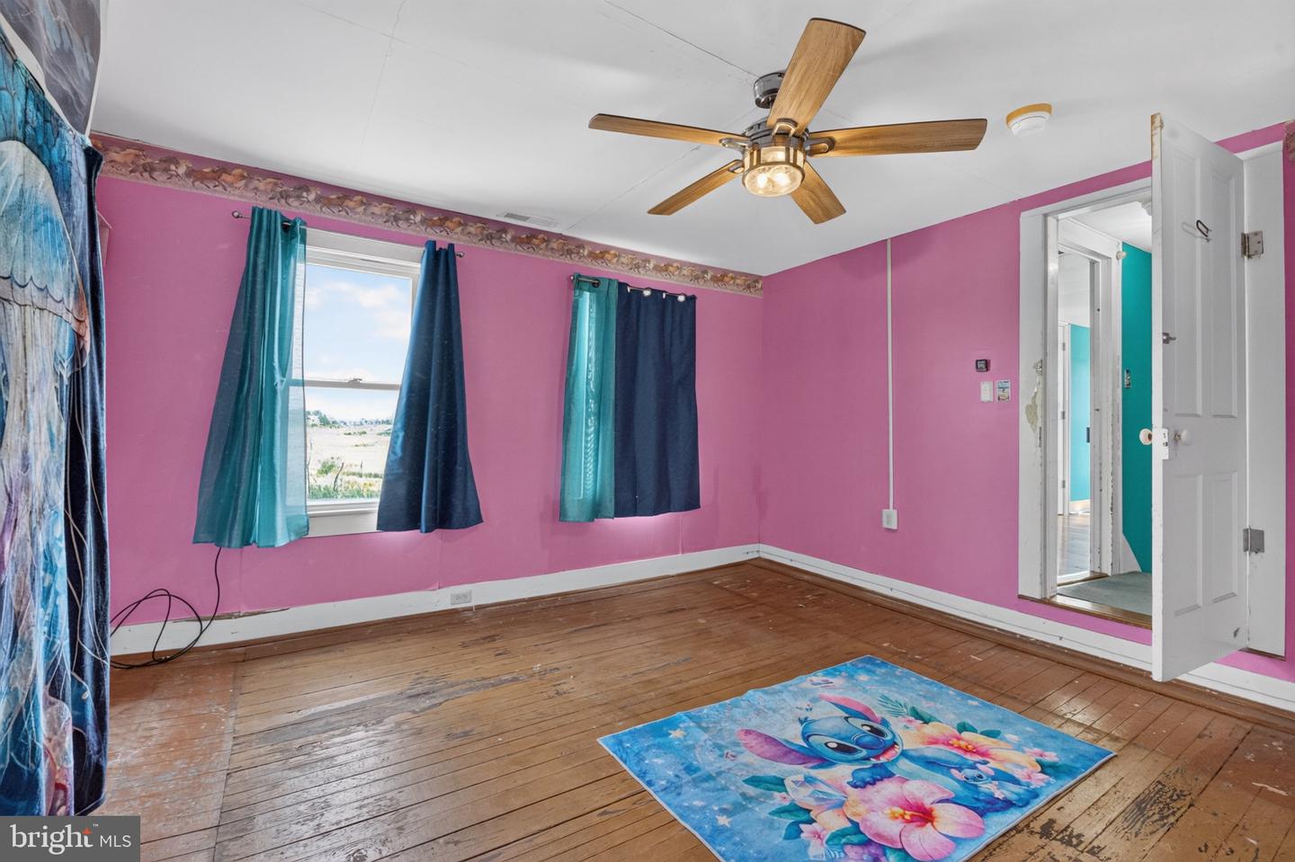 1511 Crocheron Rd Property Photo 28