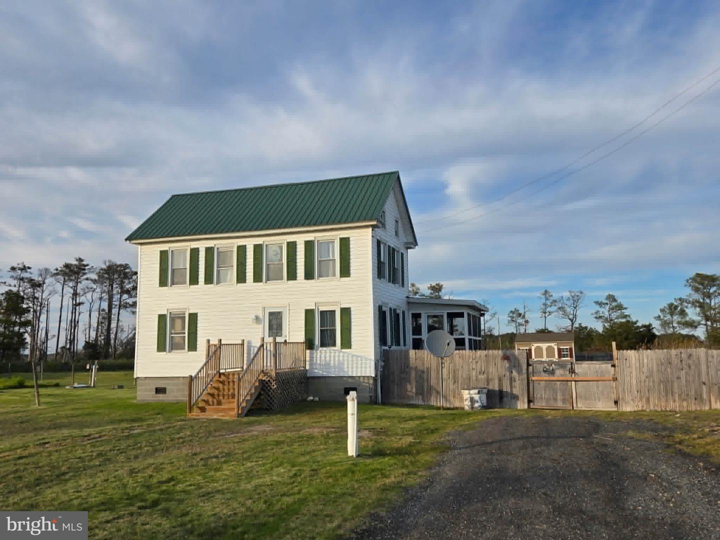 1511 Crocheron Rd Property Photo 37