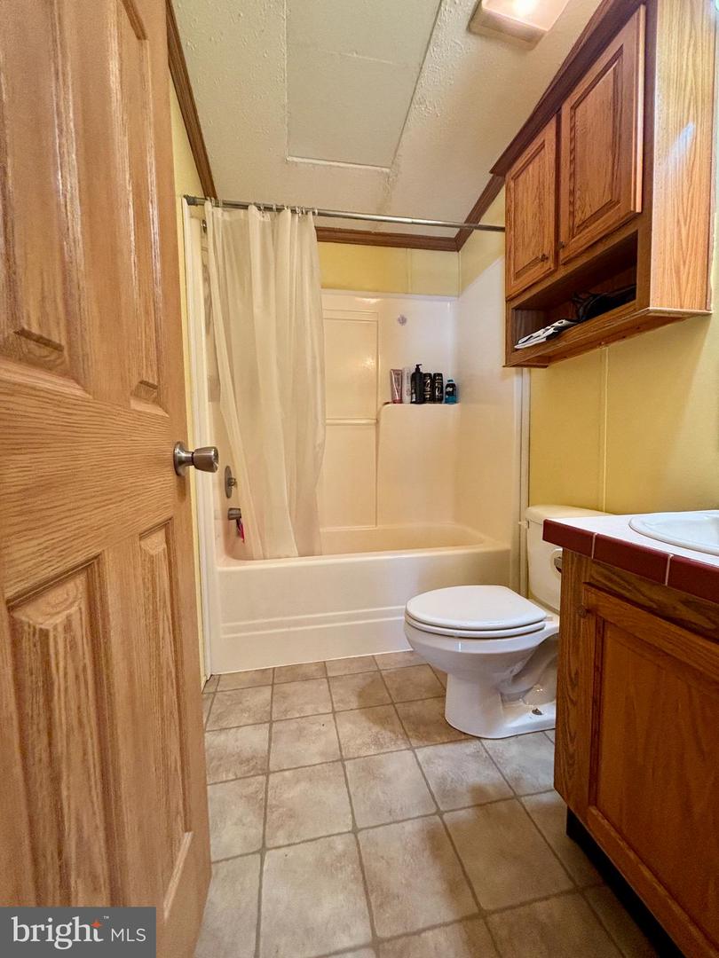 2631 Rebecca Ln Property Photo 12