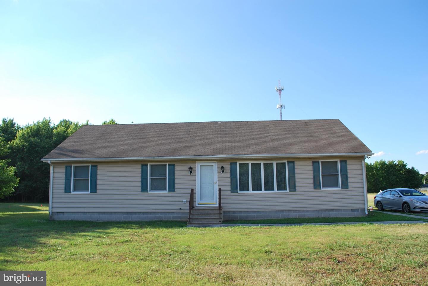2424 Cambridge Beltway Property Photo 1