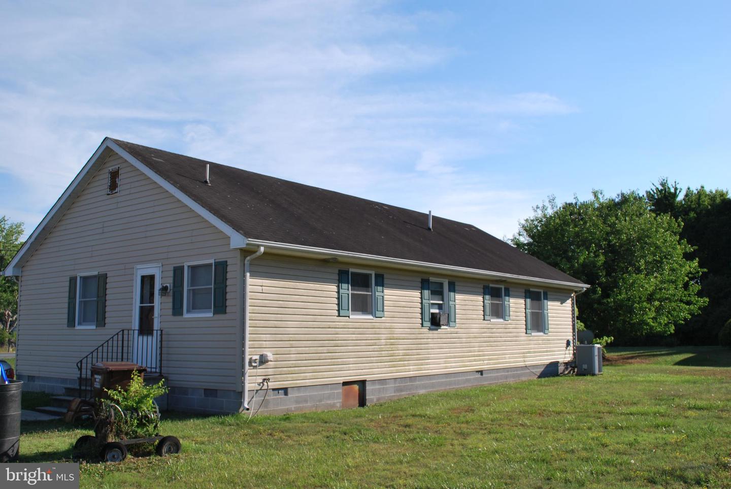 2424 Cambridge Beltway Property Photo 3