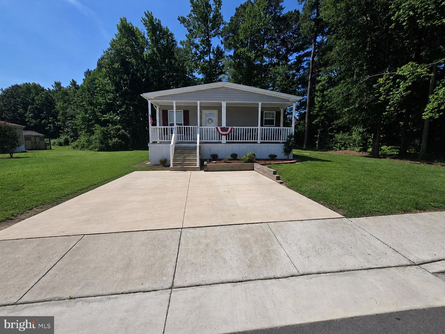 2613 REBECCA LN Property Photo 1