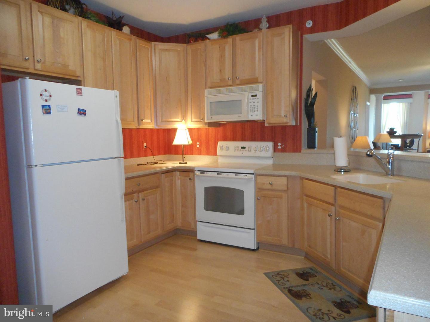 700 Cattail Cove #411 Property Photo 5