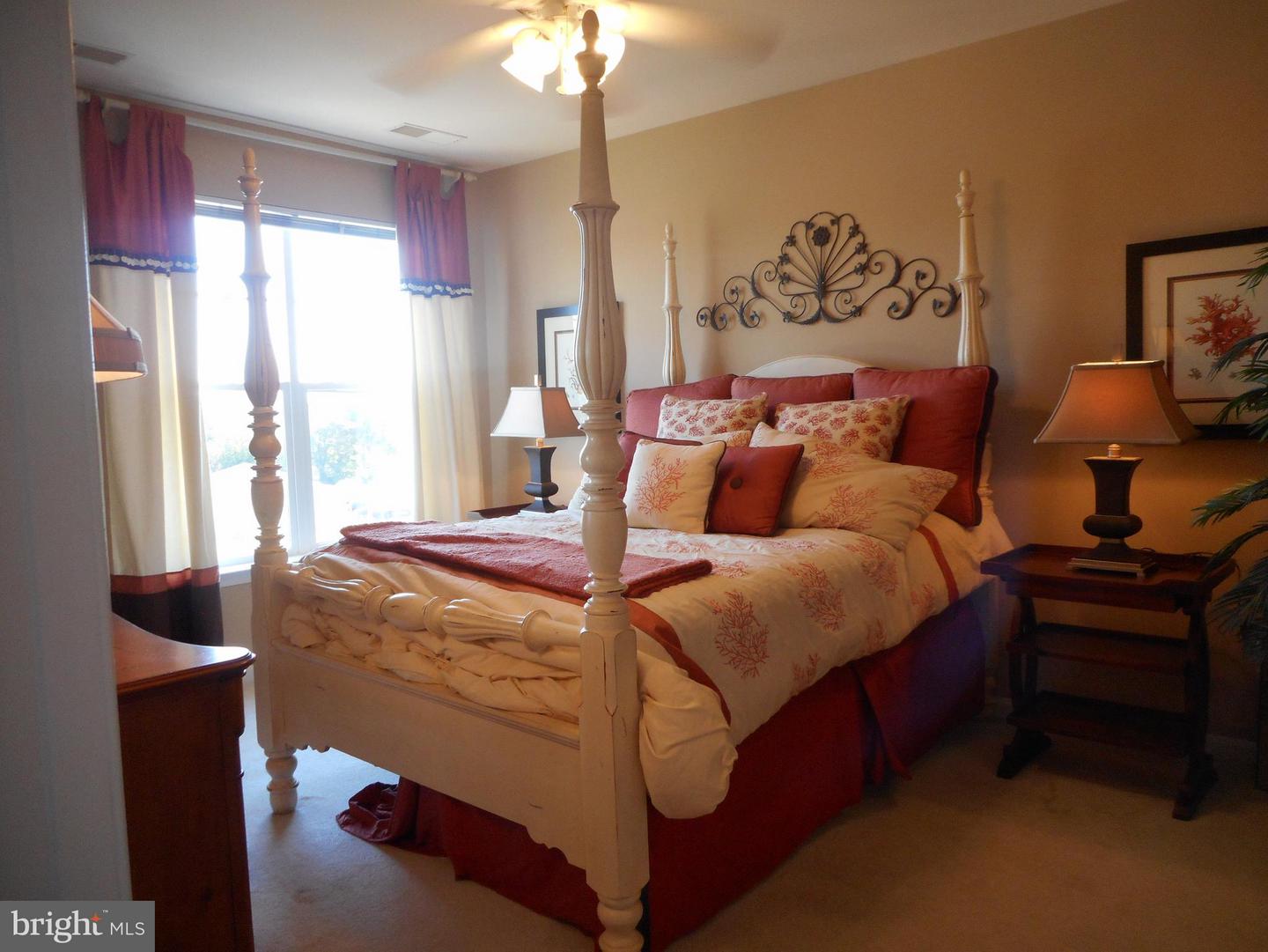 700 Cattail Cove #411 Property Photo 8