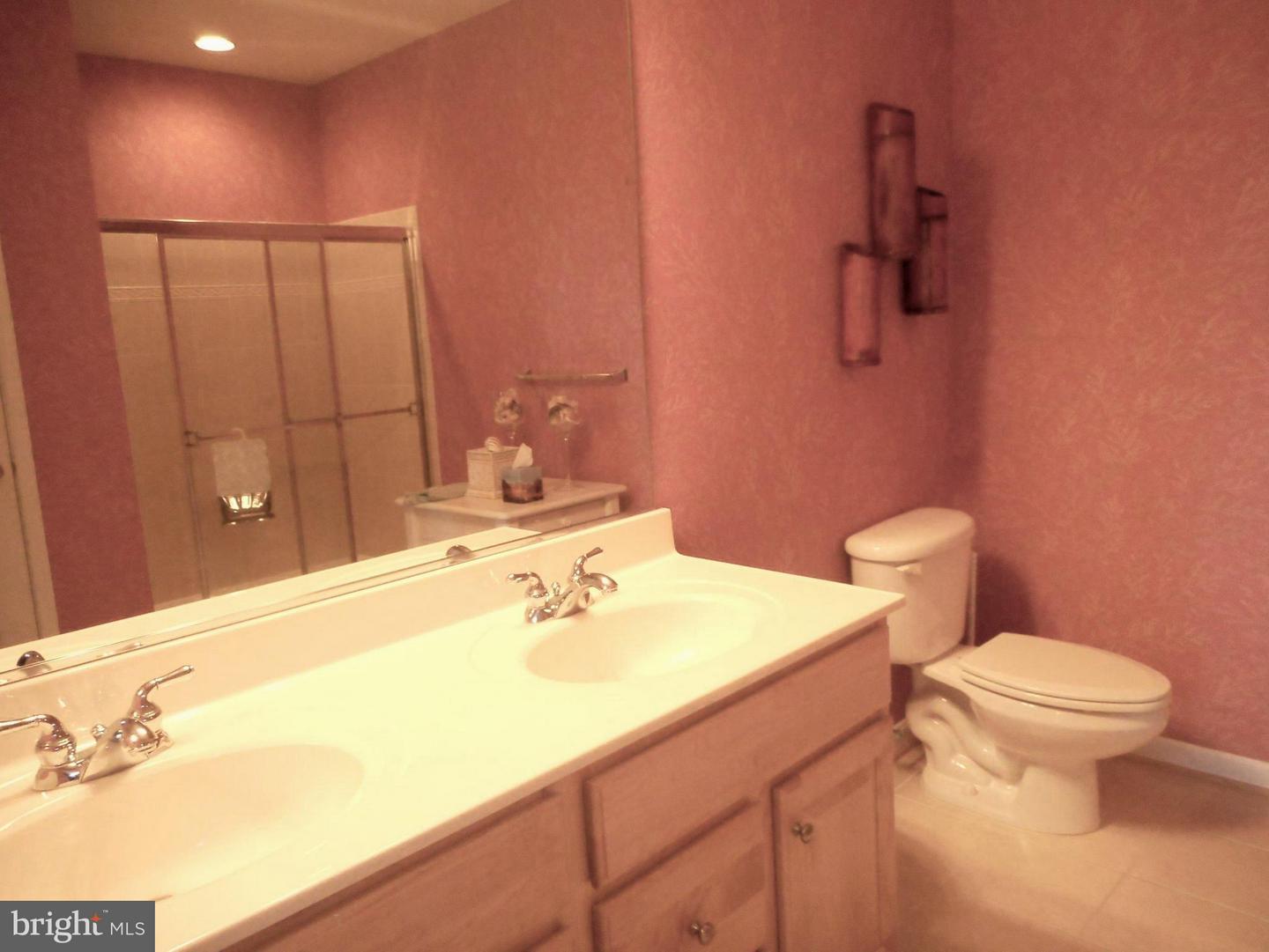 700 Cattail Cove #411 Property Photo 9