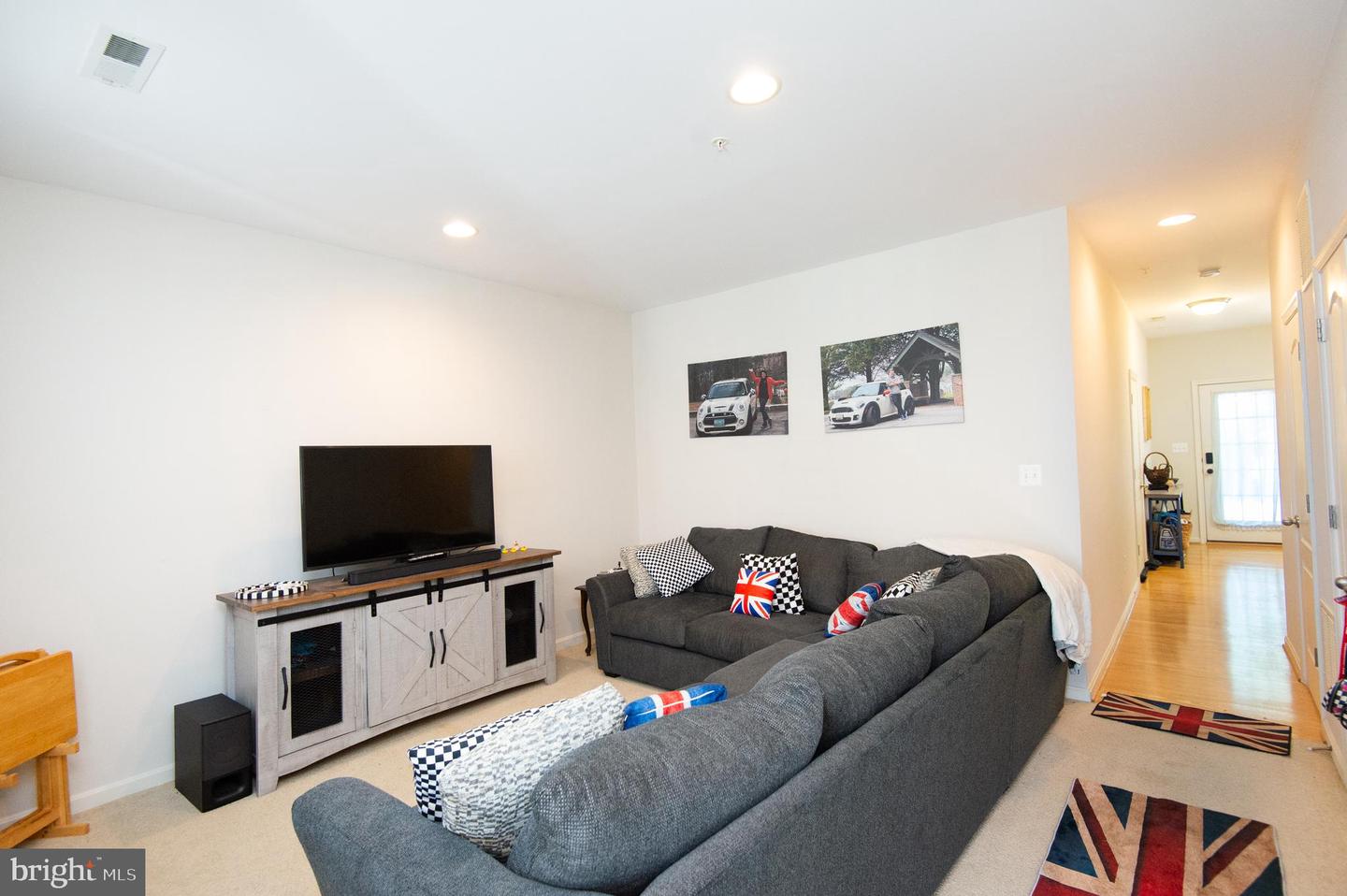 329 Shipyard Dr Property Photo 13