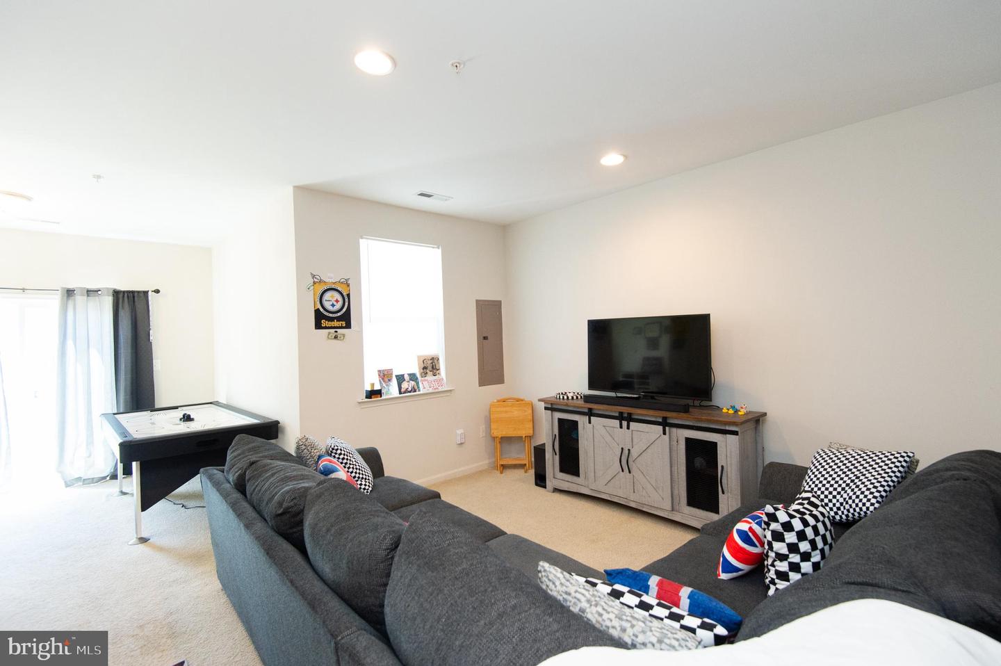 329 Shipyard Dr Property Photo 15