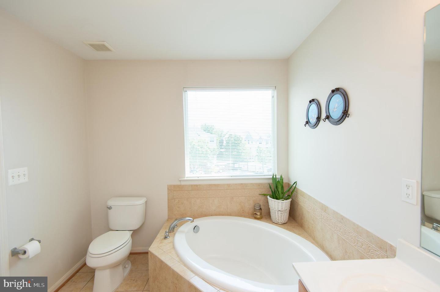 329 Shipyard Dr Property Photo 46