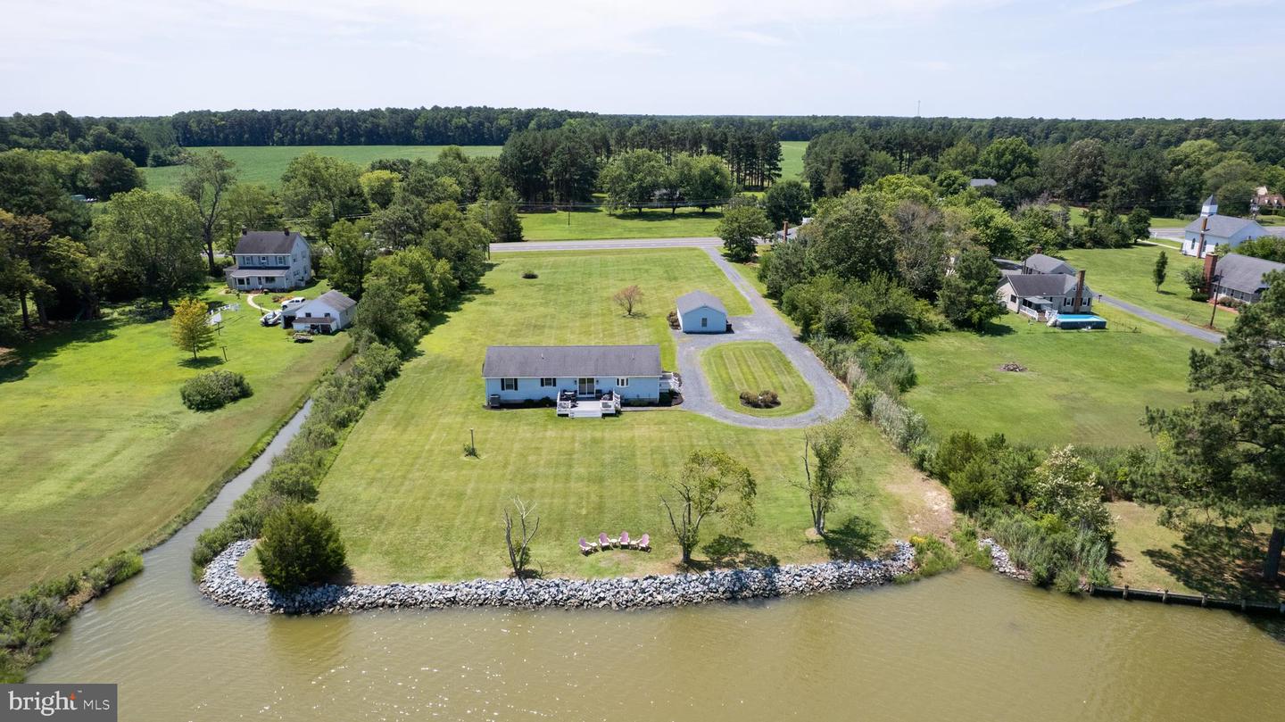 1648 Taylors Island Rd Property Photo 2