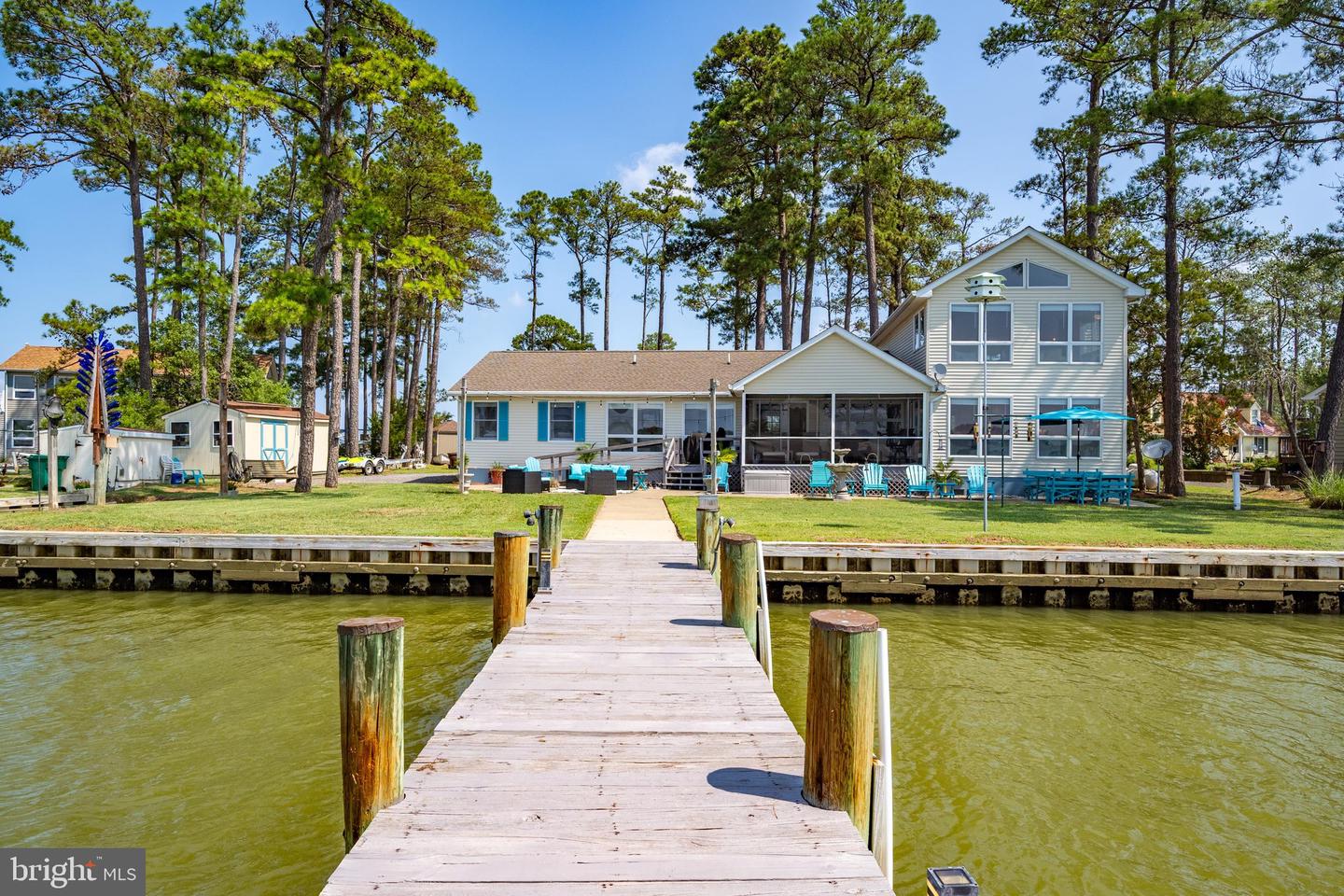 803 Seabreeze Rd Property Photo 4