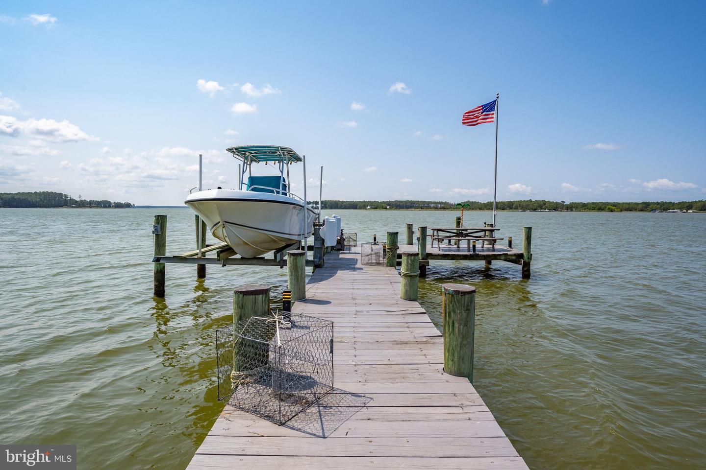 803 Seabreeze Rd Property Photo 11