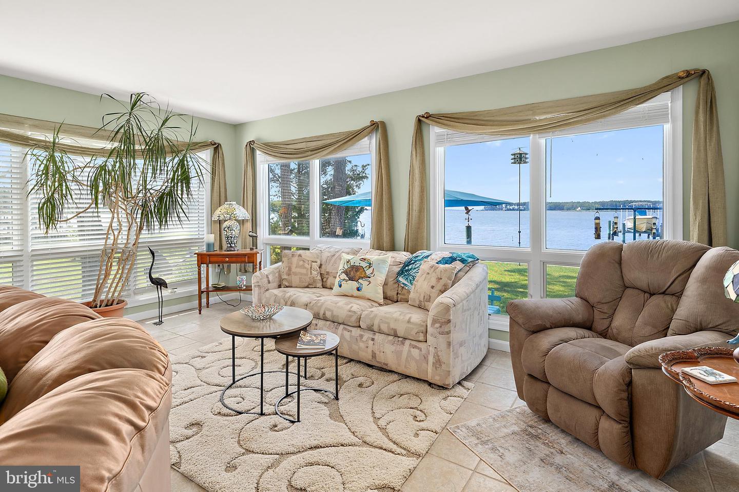 803 Seabreeze Rd Property Photo 24