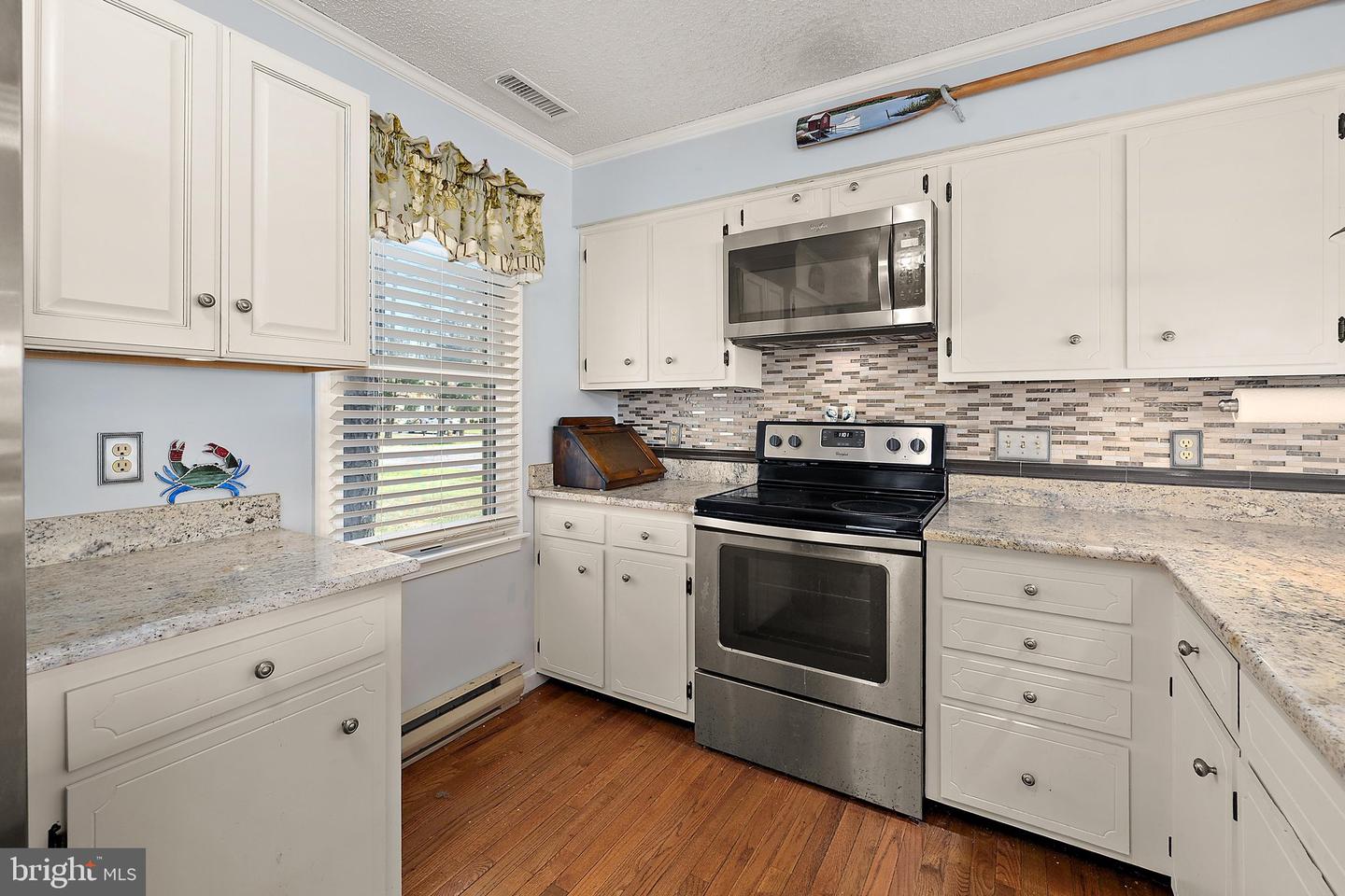 803 Seabreeze Rd Property Photo 39