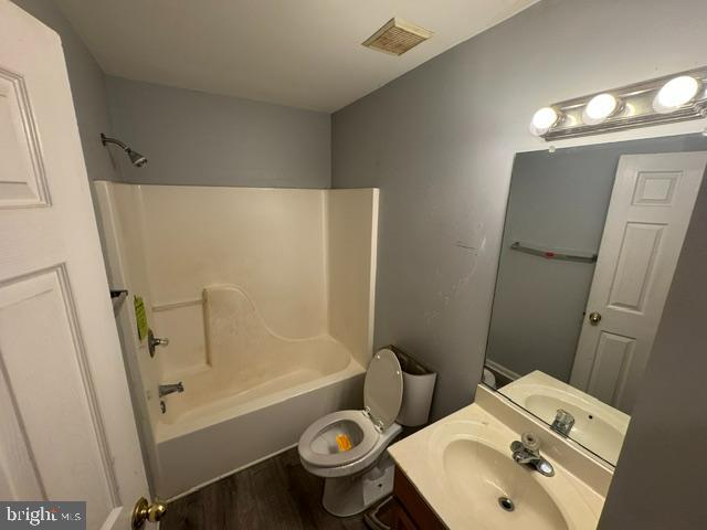 2564 Southside Ave Property Photo 16