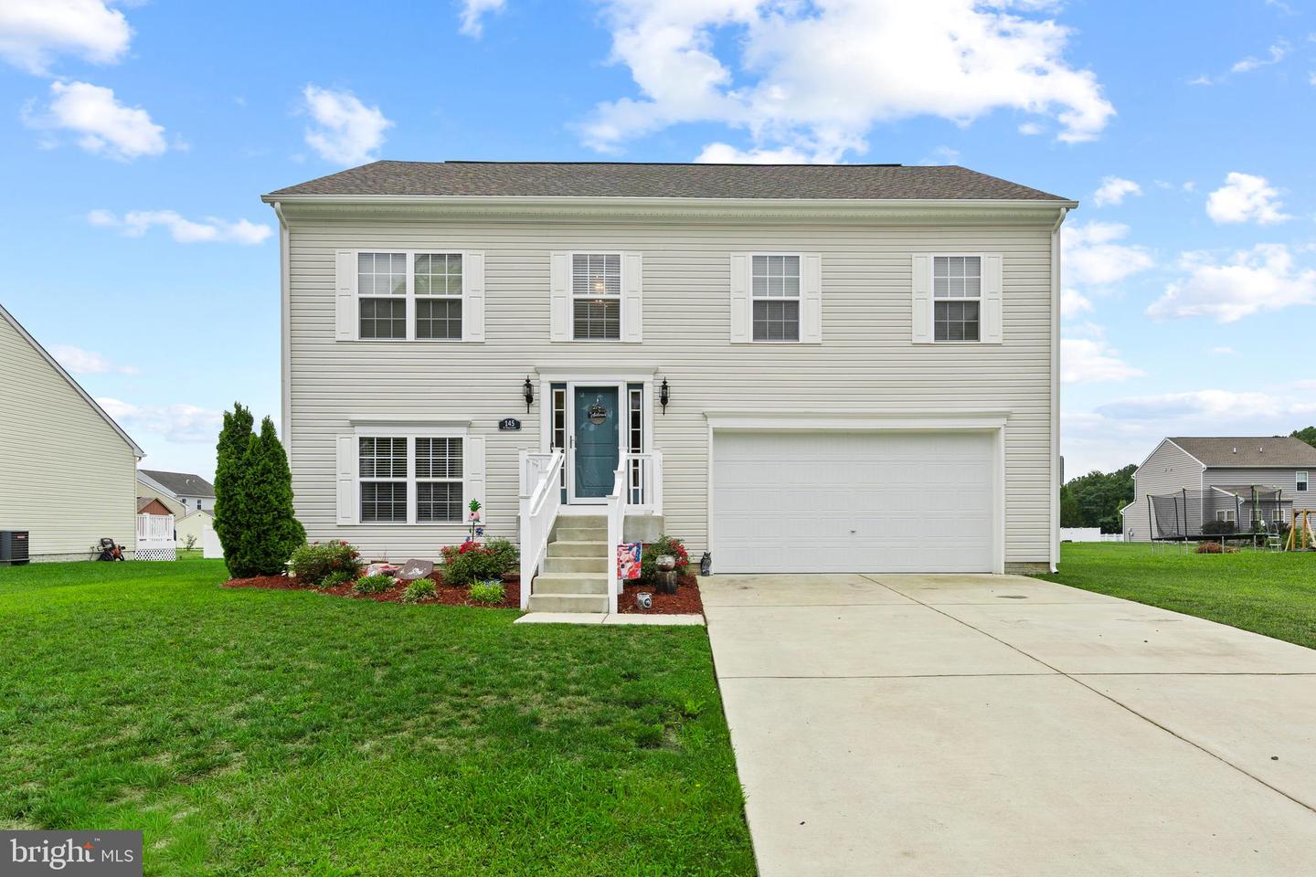 145 Regulator Dr N Property Photo 2