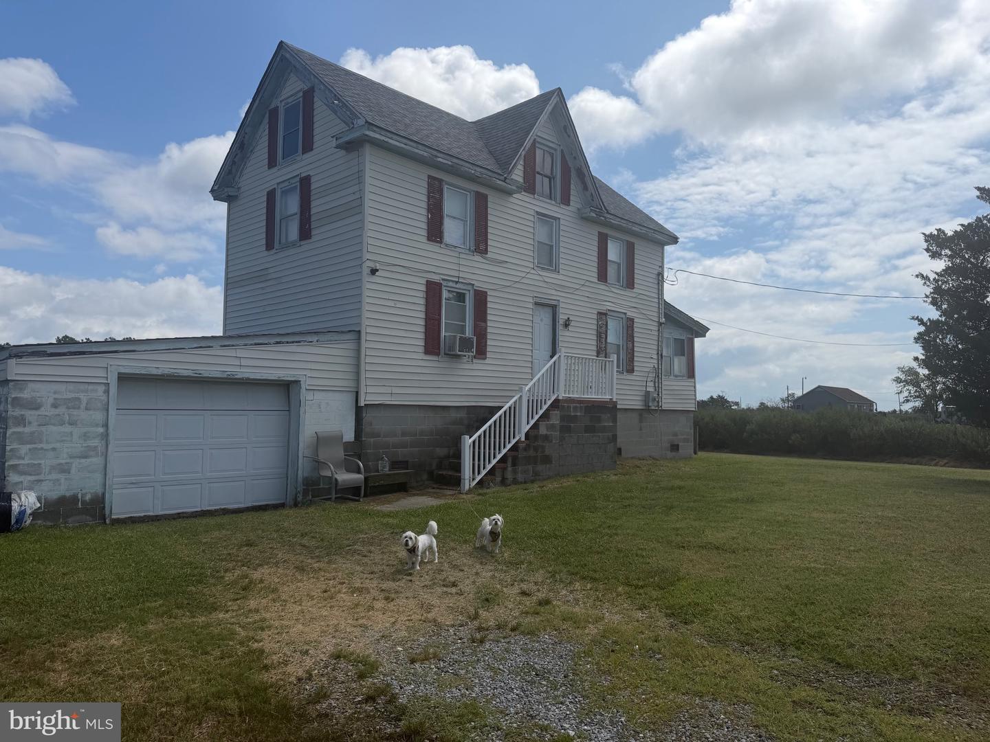2624 Toddville Rd Property Photo 1