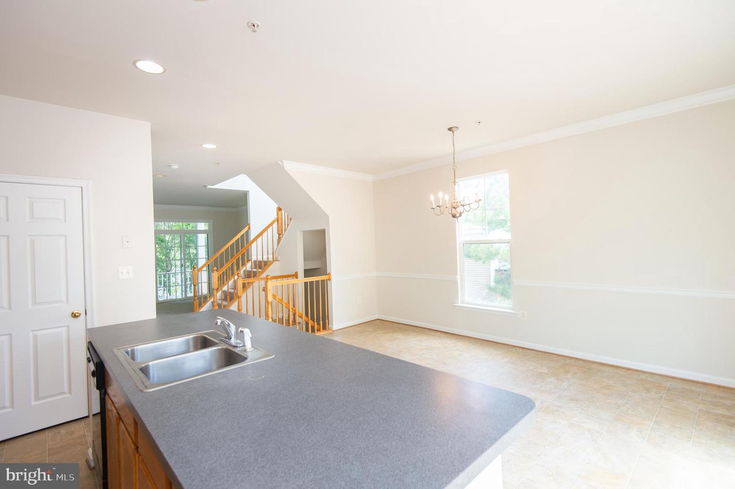 214 Tidewater Drive Property Photo 6