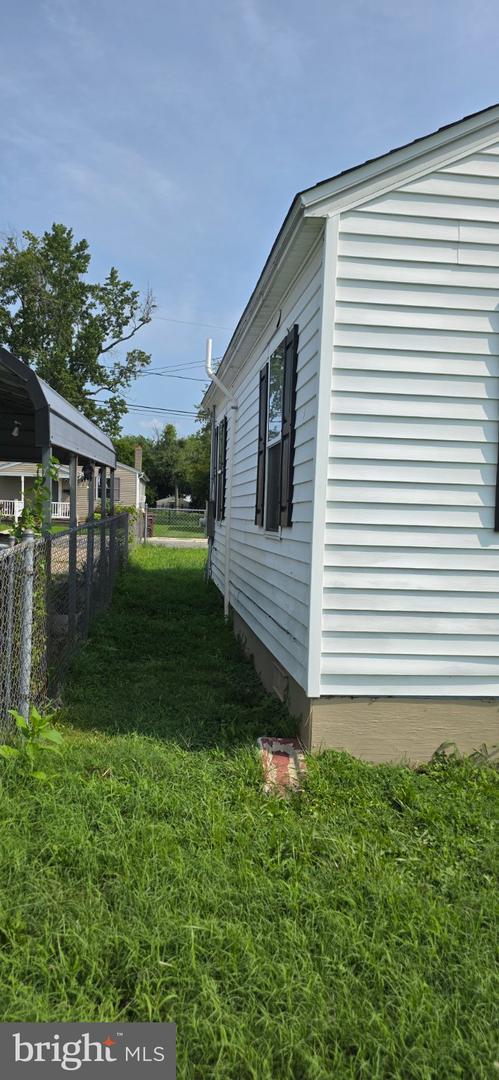 429 Camper St Property Photo 22