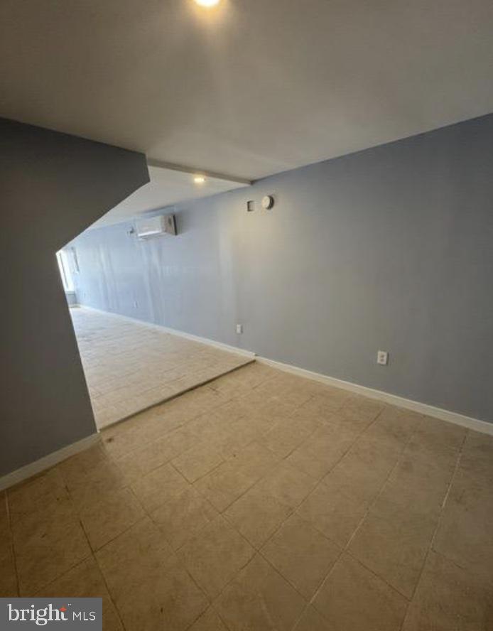 700 Pine St Property Photo 5