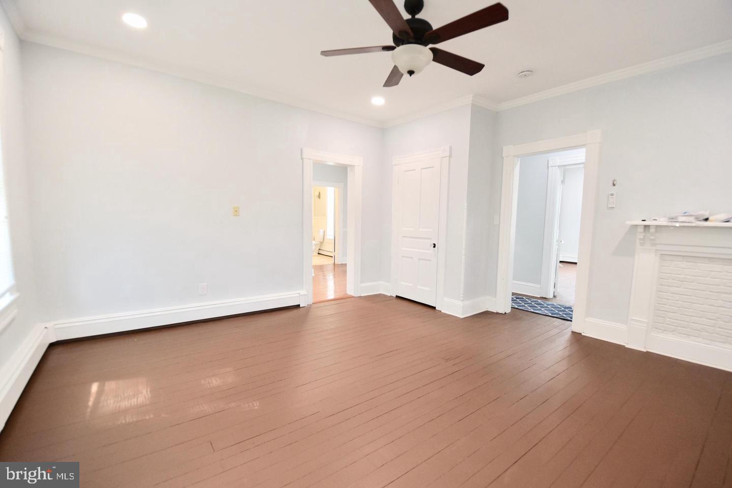 205 Oakley St #2 Property Photo 7
