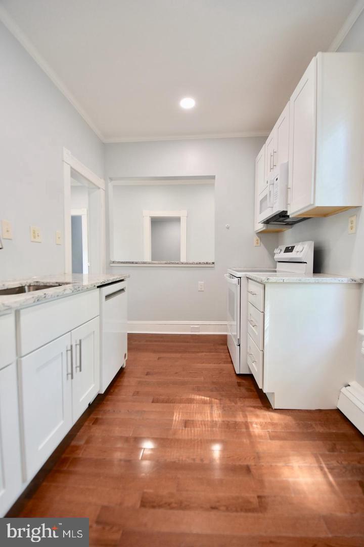 205 Oakley St #2 Property Photo 12