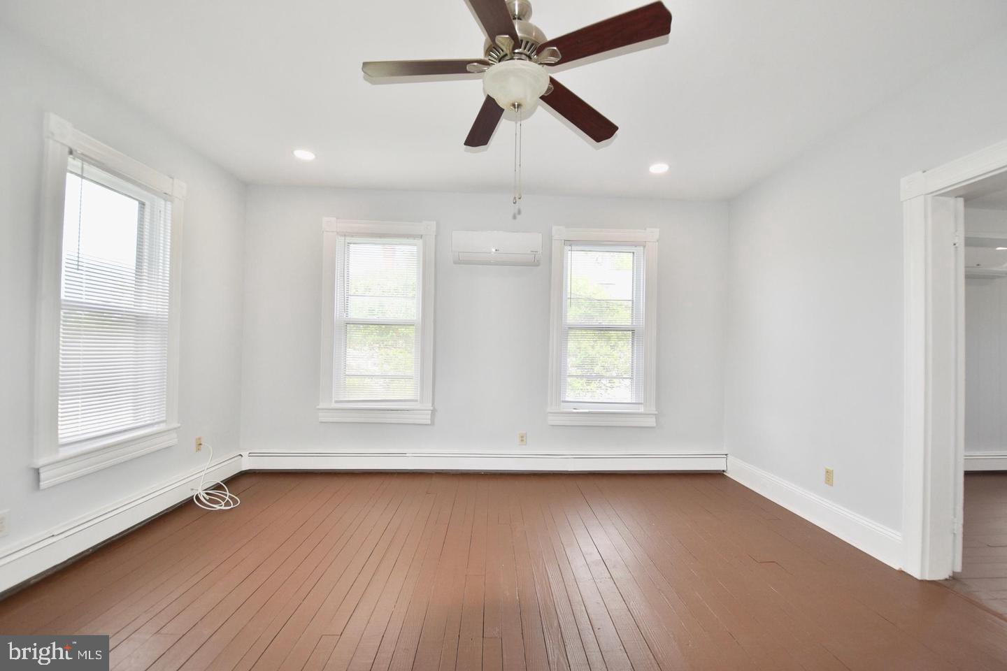 205 Oakley St #2 Property Photo 14