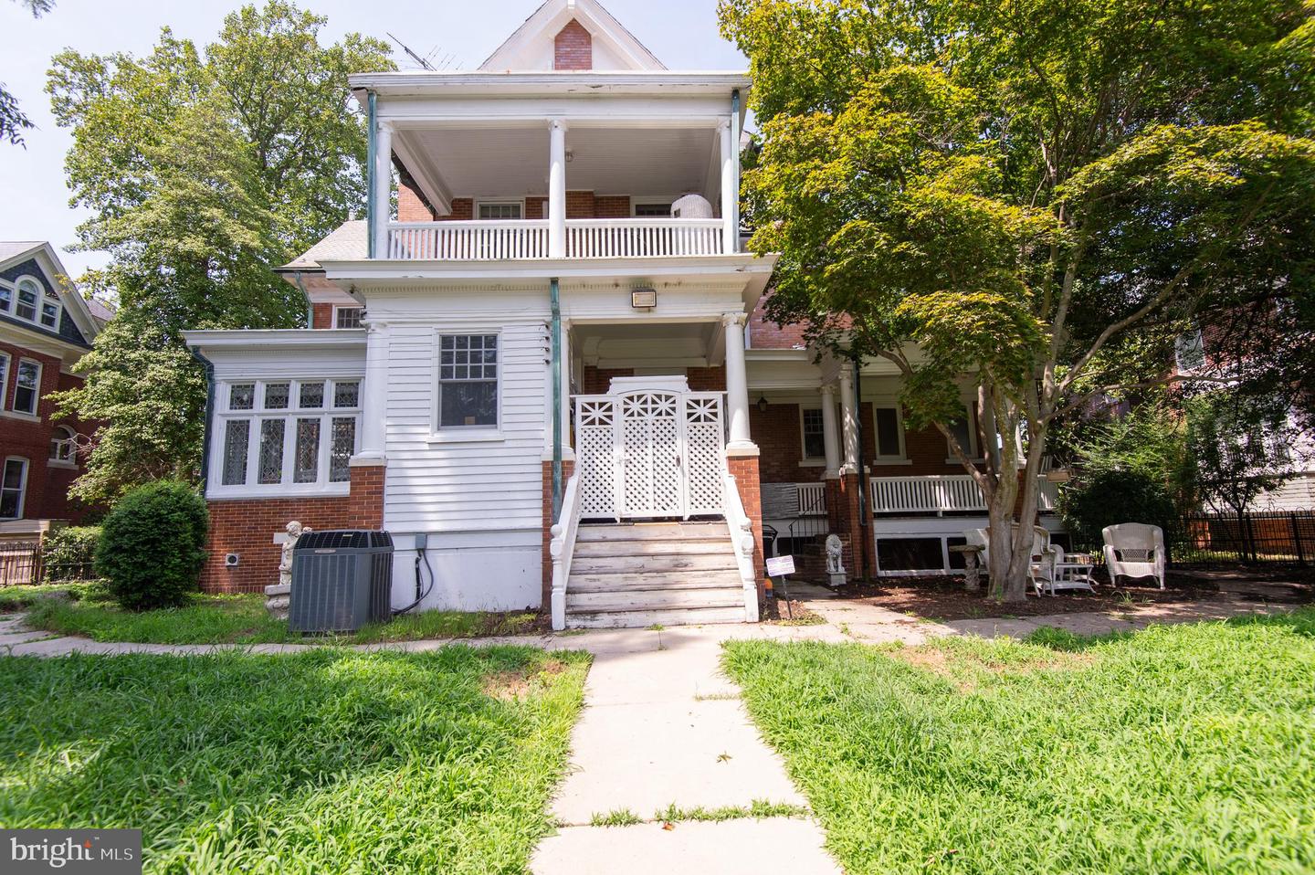 314 Mill St Property Photo 66