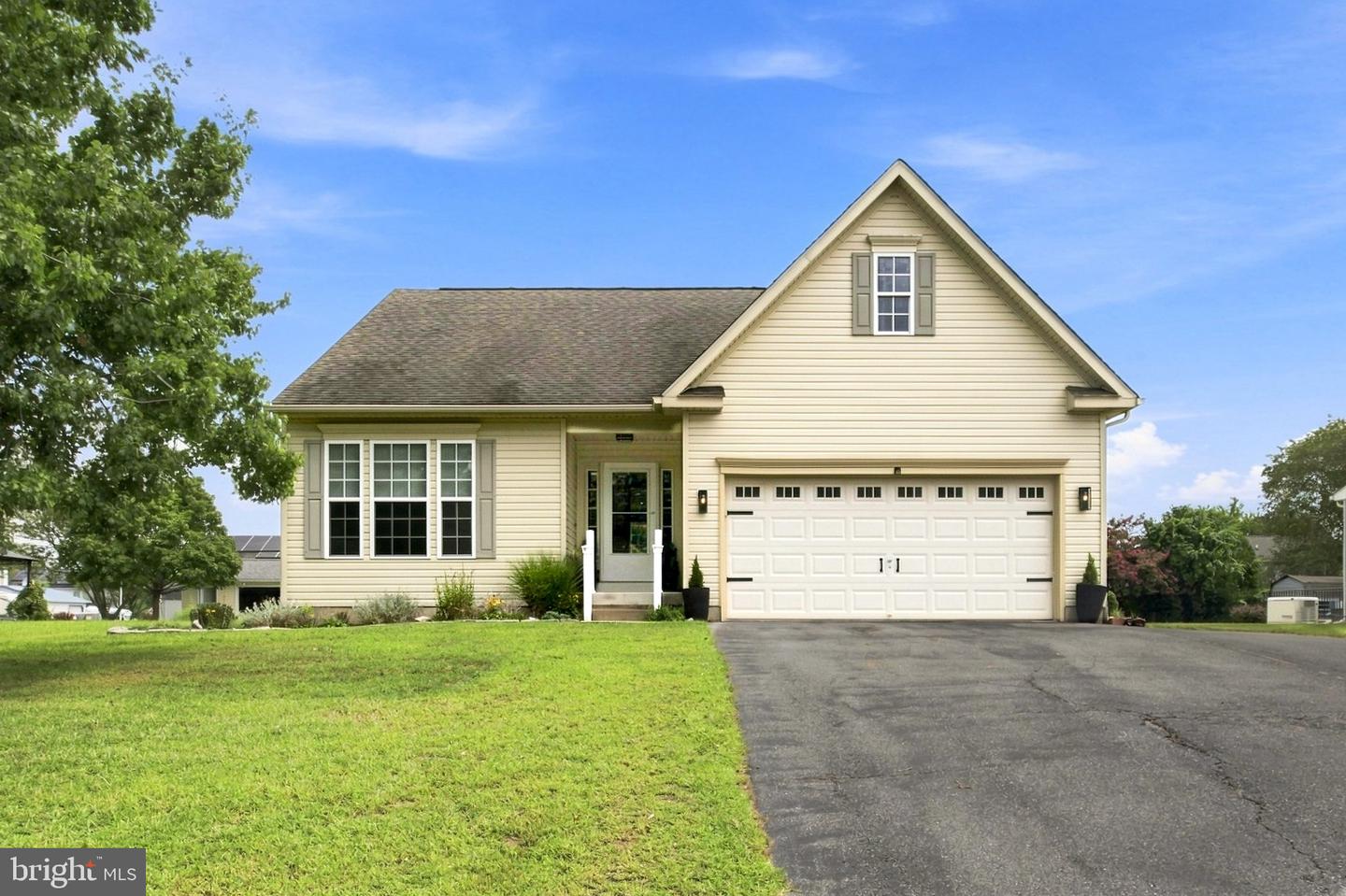 120 Miles Cir Property Photo 1