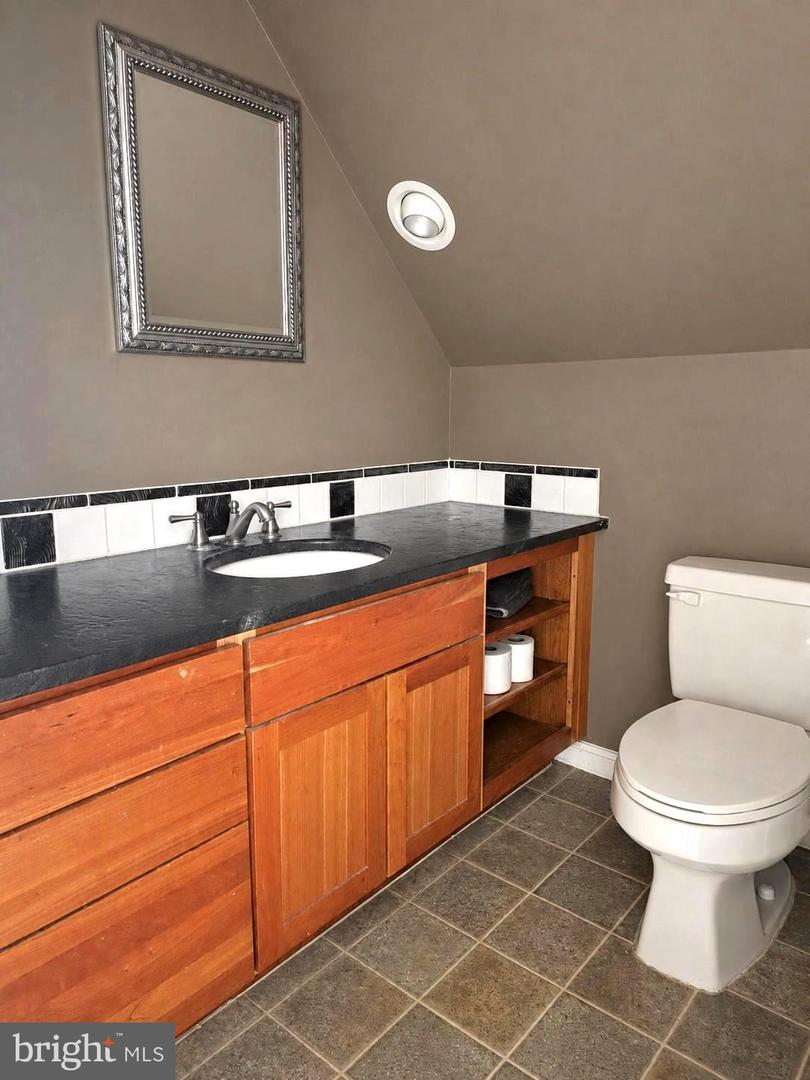 134 Main St Property Photo 30