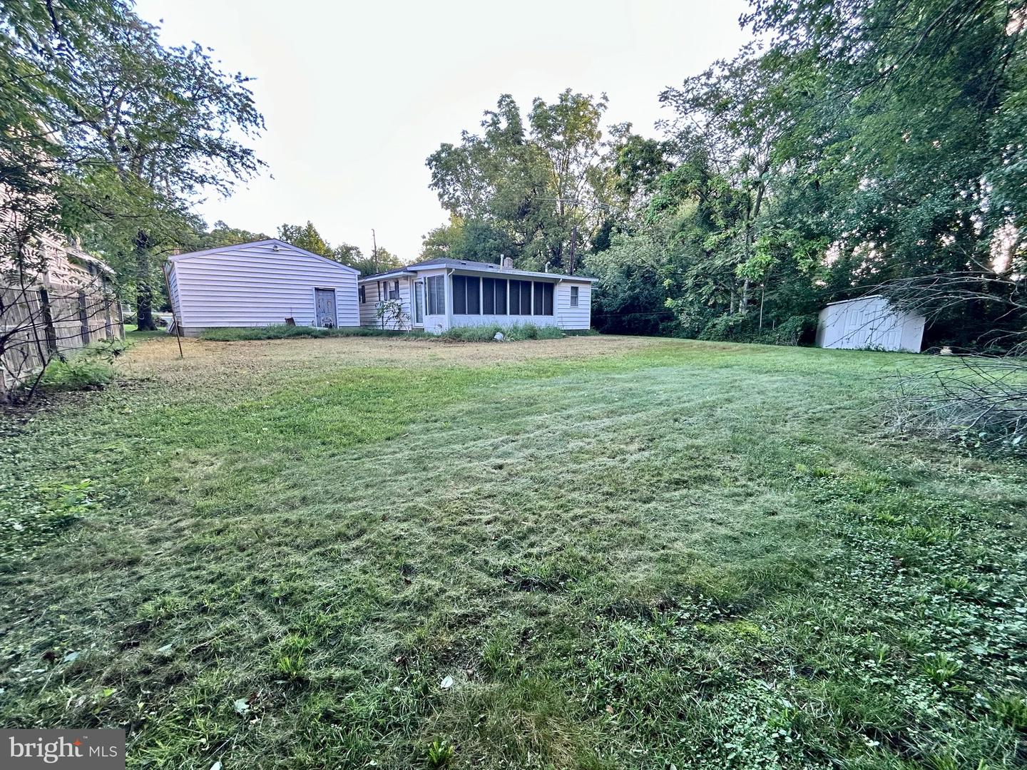 409 Delaware Ave Property Photo 4