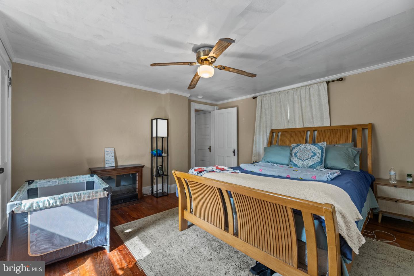 702 Travers St Property Photo 13