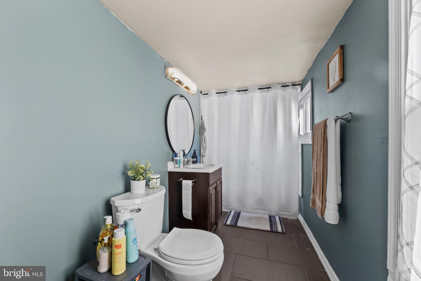 702 Travers St Property Photo 15