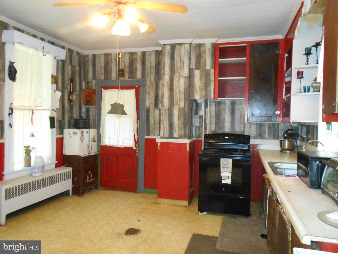 1104 Locust St Property Photo 11