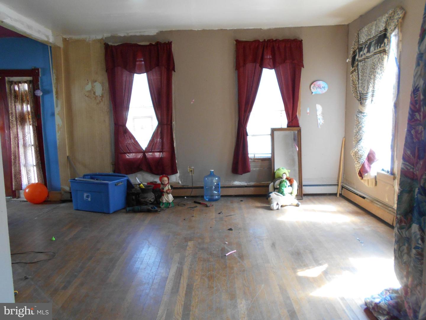 1104 Locust St Property Photo 18