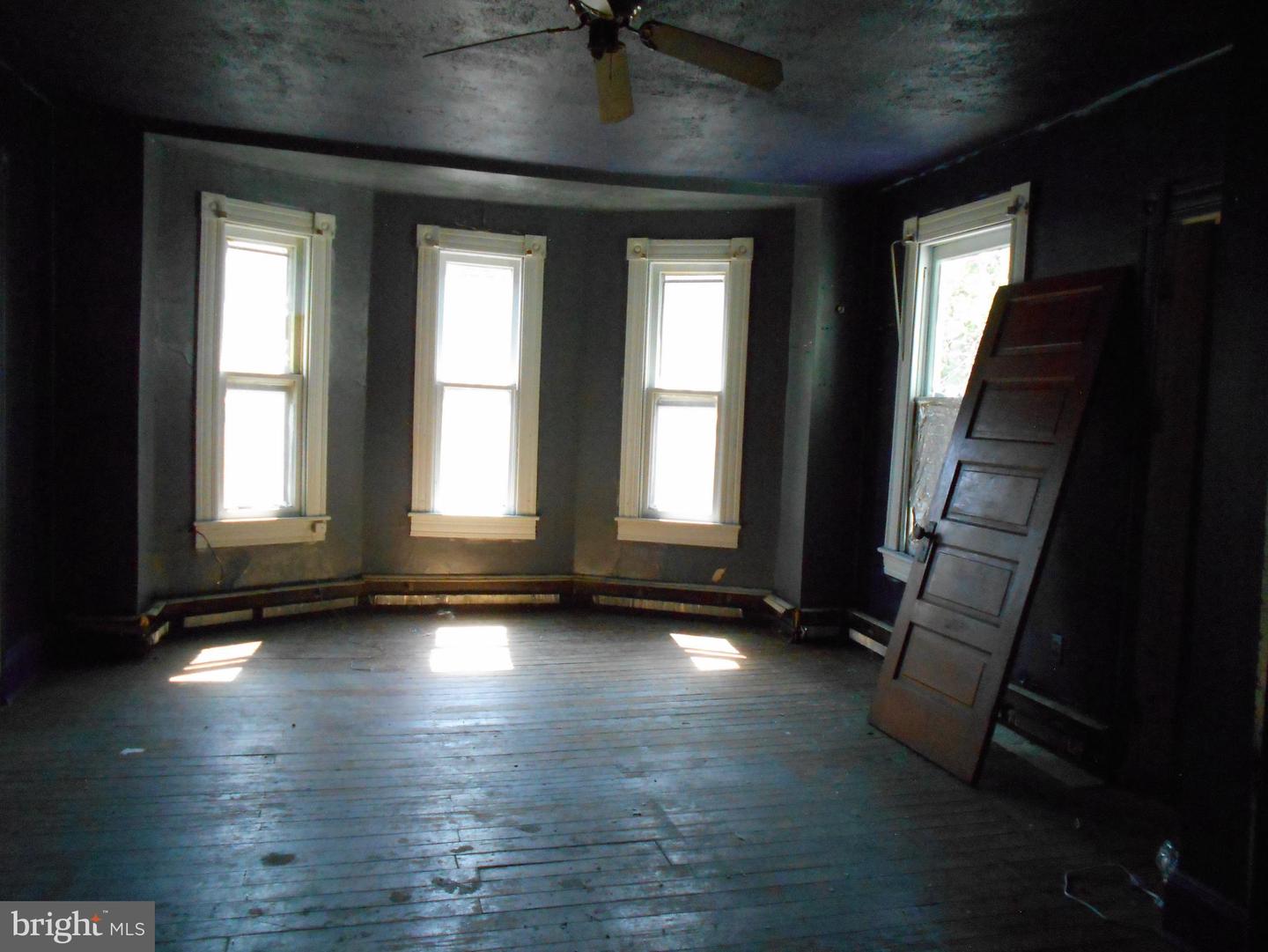 1104 Locust St Property Photo 28