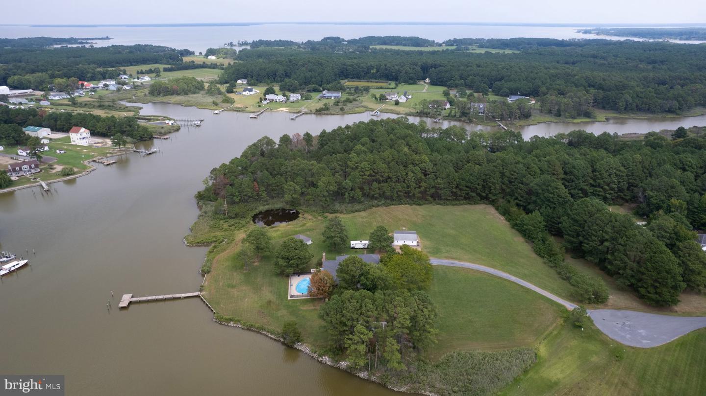 1001 Wagner Point Rd Property Photo 4