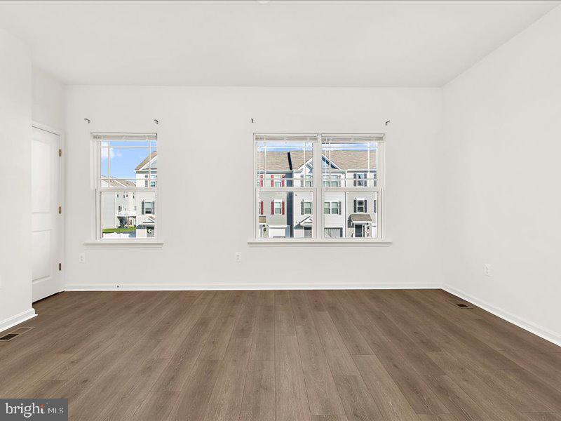 2504 Boeing Way Property Photo 9