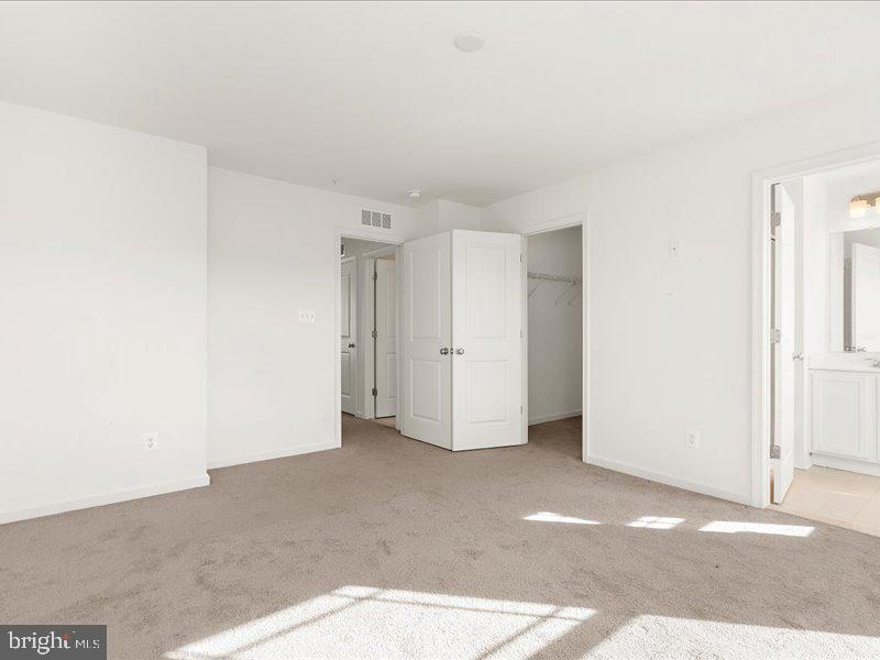 2504 Boeing Way Property Photo 28