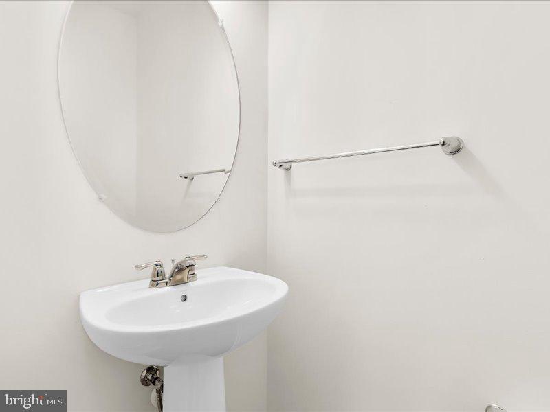 2504 Boeing Way Property Photo 64