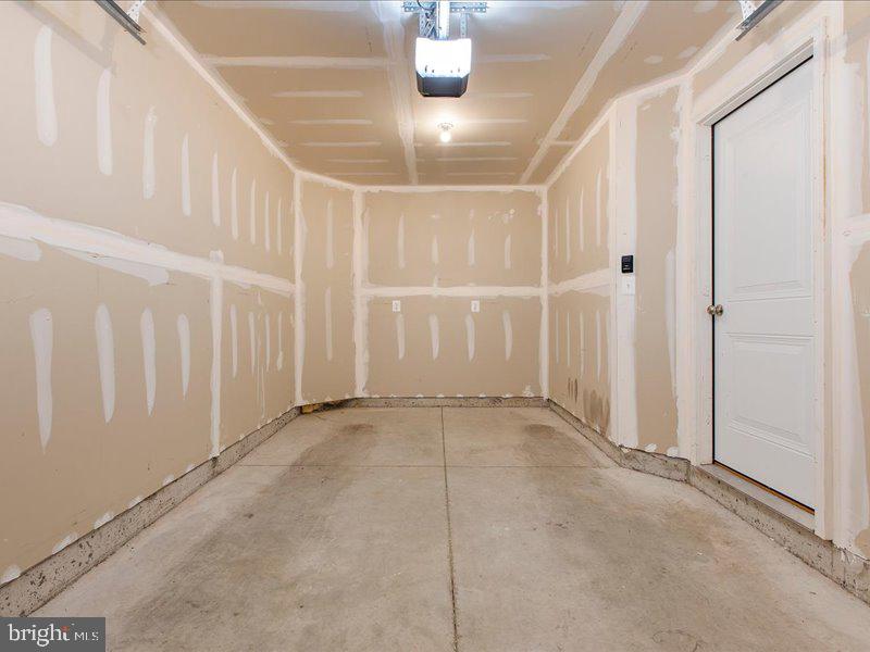 2504 Boeing Way Property Photo 76