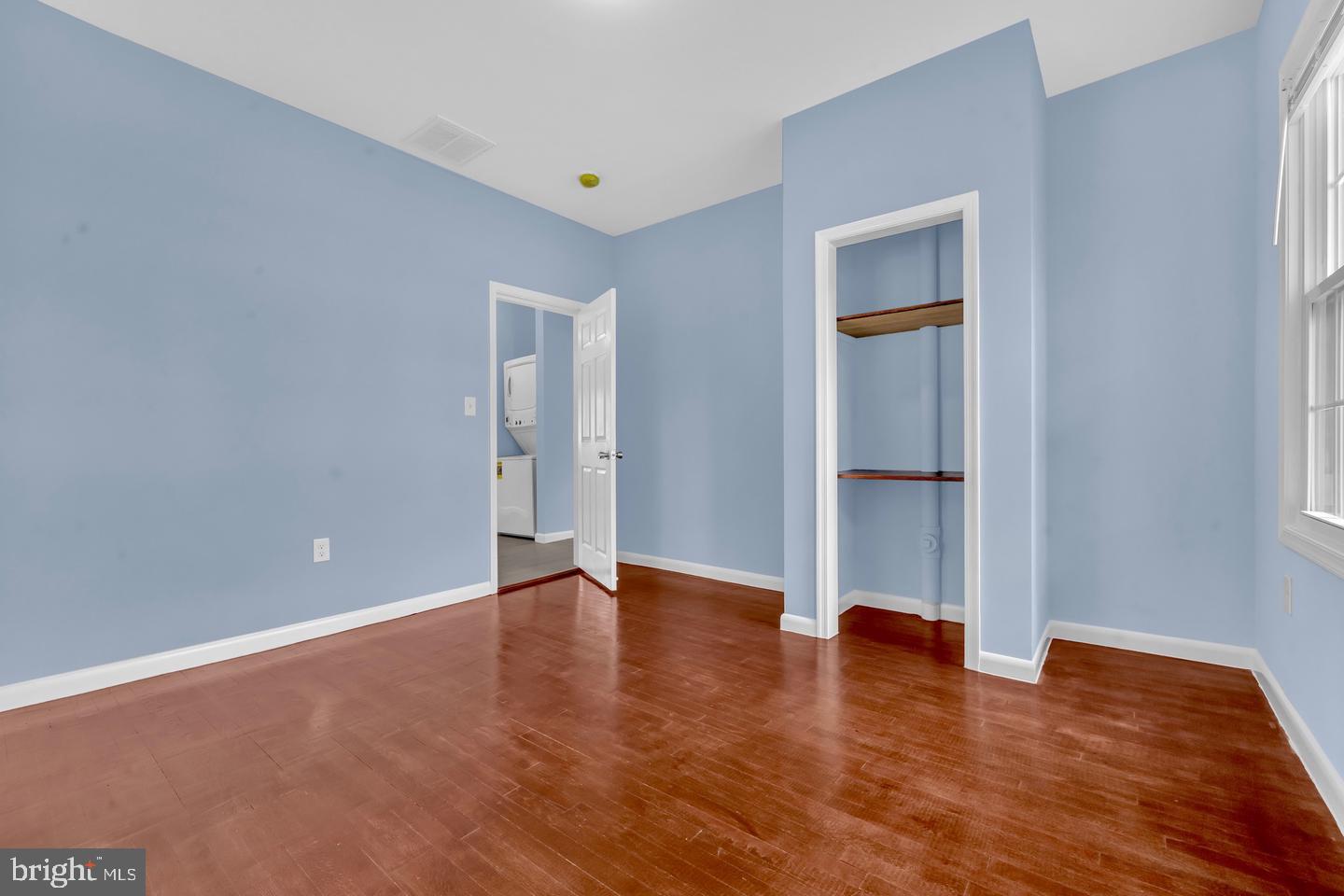 202 Oak St Property Photo 16